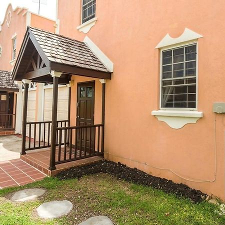 2-Story Townhome With Private Pool, Ideal For Group! Christchurch Eksteriør billede