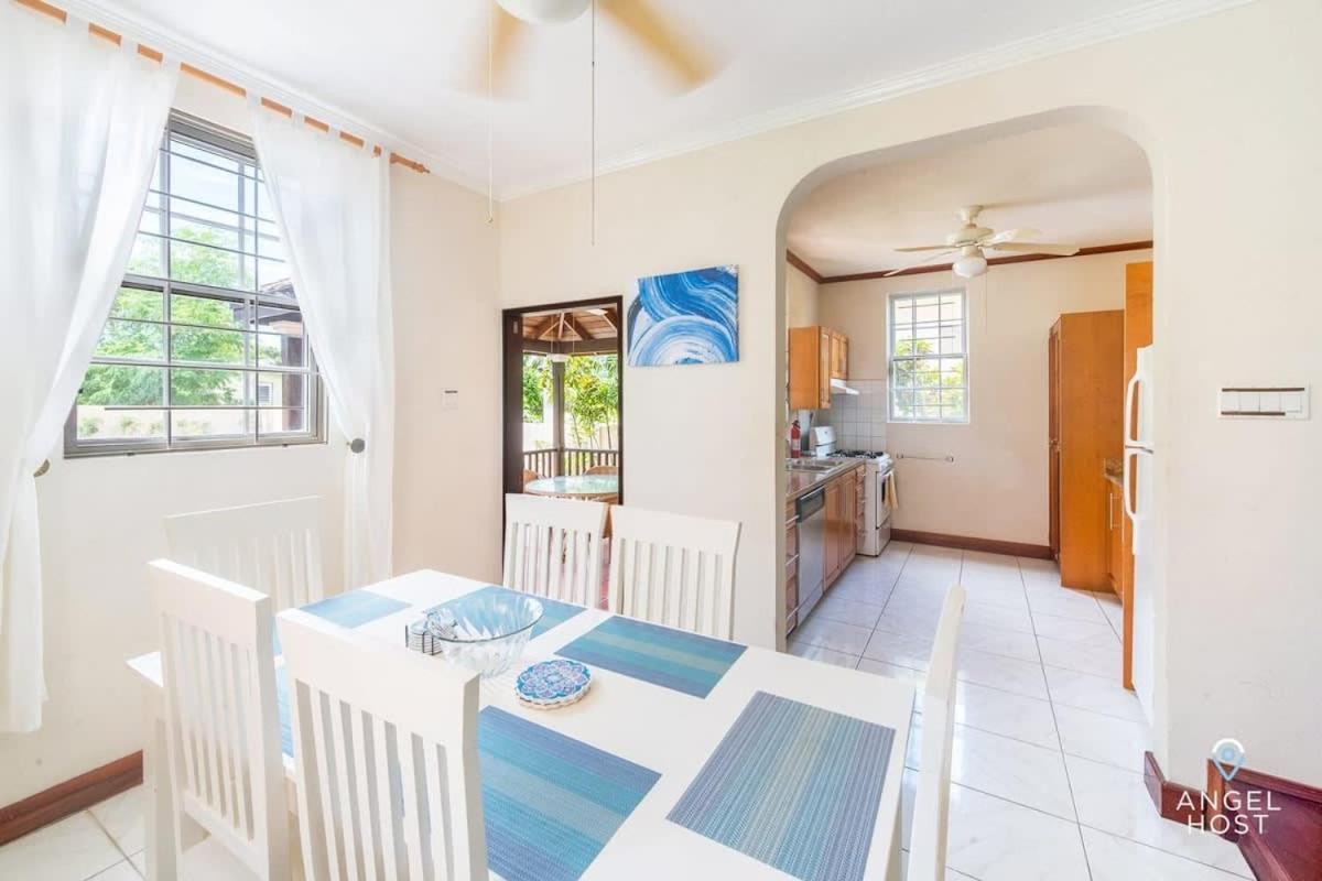 2-Story Townhome With Private Pool, Ideal For Group! Christchurch Eksteriør billede