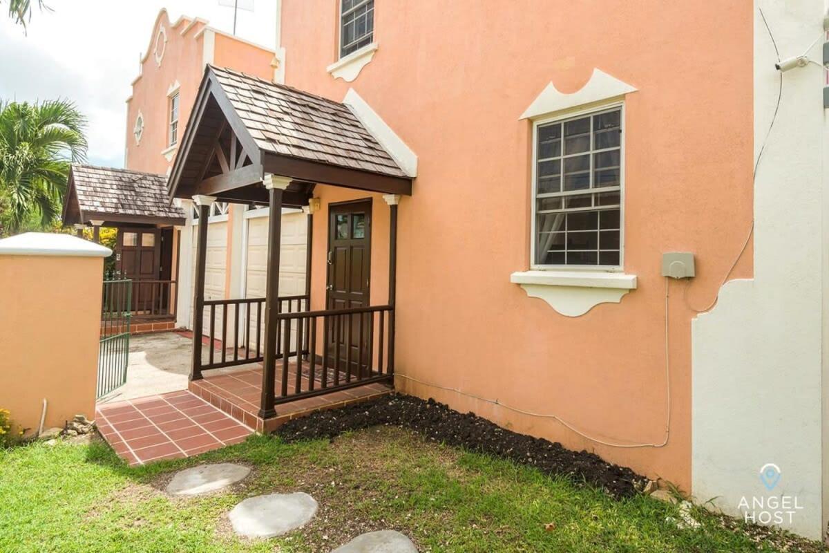 2-Story Townhome With Private Pool, Ideal For Group! Christchurch Eksteriør billede