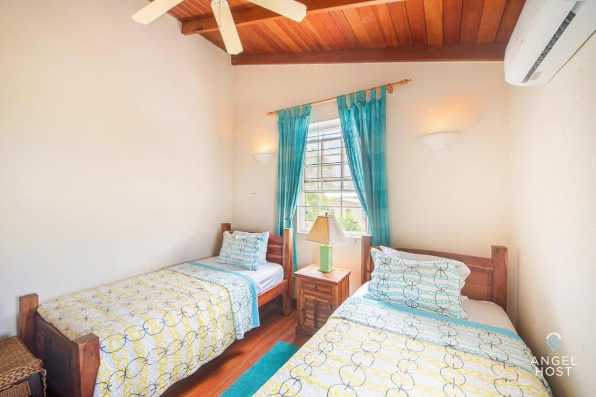 2-Story Townhome With Private Pool, Ideal For Group! Christchurch Eksteriør billede